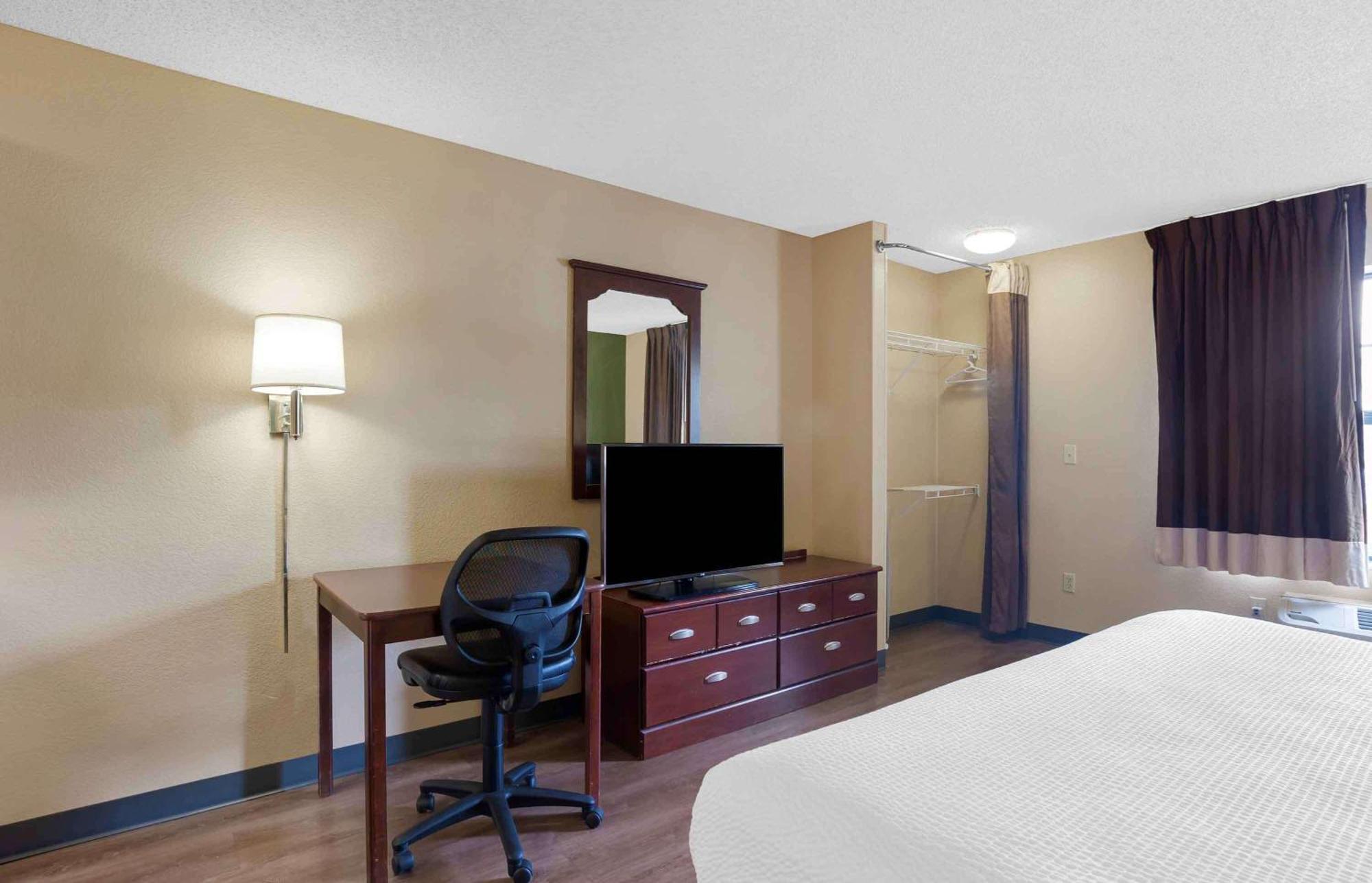 Extended Stay America Suites - Cleveland - Brooklyn Buitenkant foto