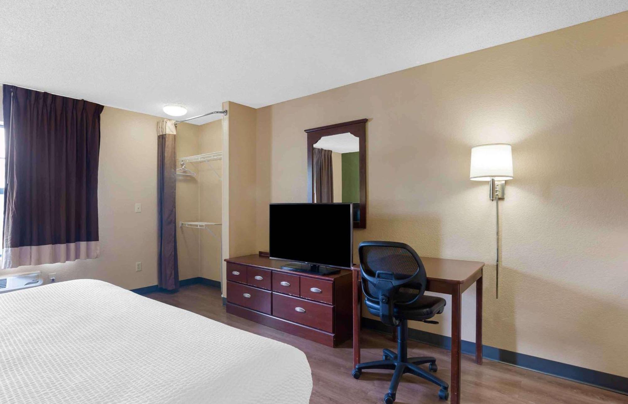 Extended Stay America Suites - Cleveland - Brooklyn Buitenkant foto